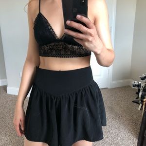 High-waisted Black Flowy Shorts
